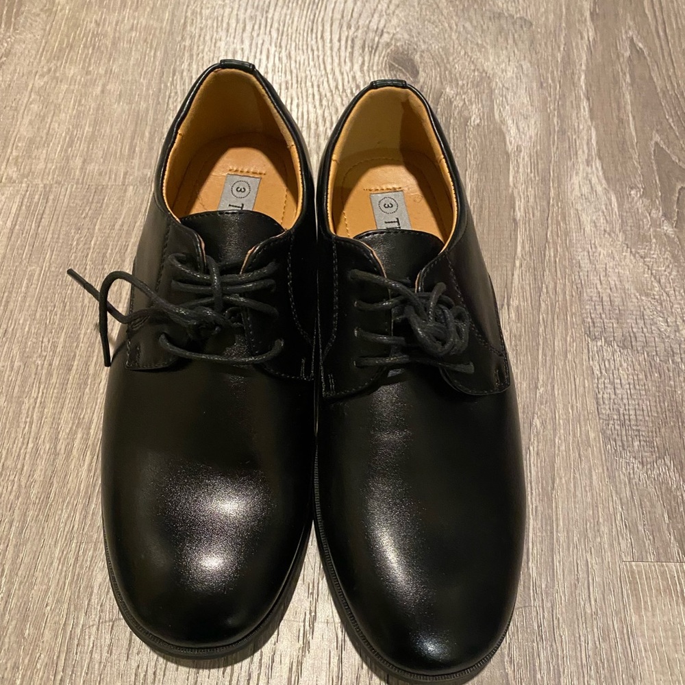 Classic Black Men's Dress Shoes